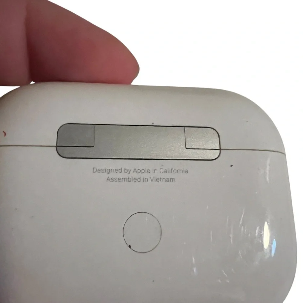 AirPods Pro 1st Generation Wireless Charging Case Replacement A2190 CASE ONLY